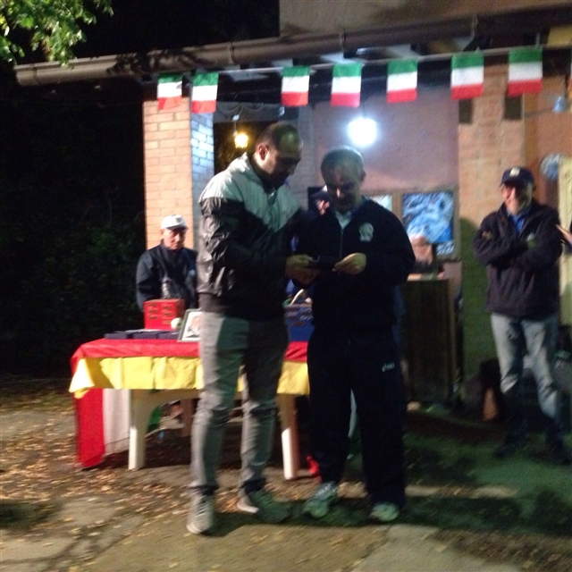 Francesco Cusati riceve il premio di miglior difensore Campionato 2015
